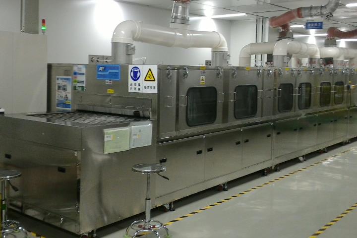 通过式Tray盘清洗机